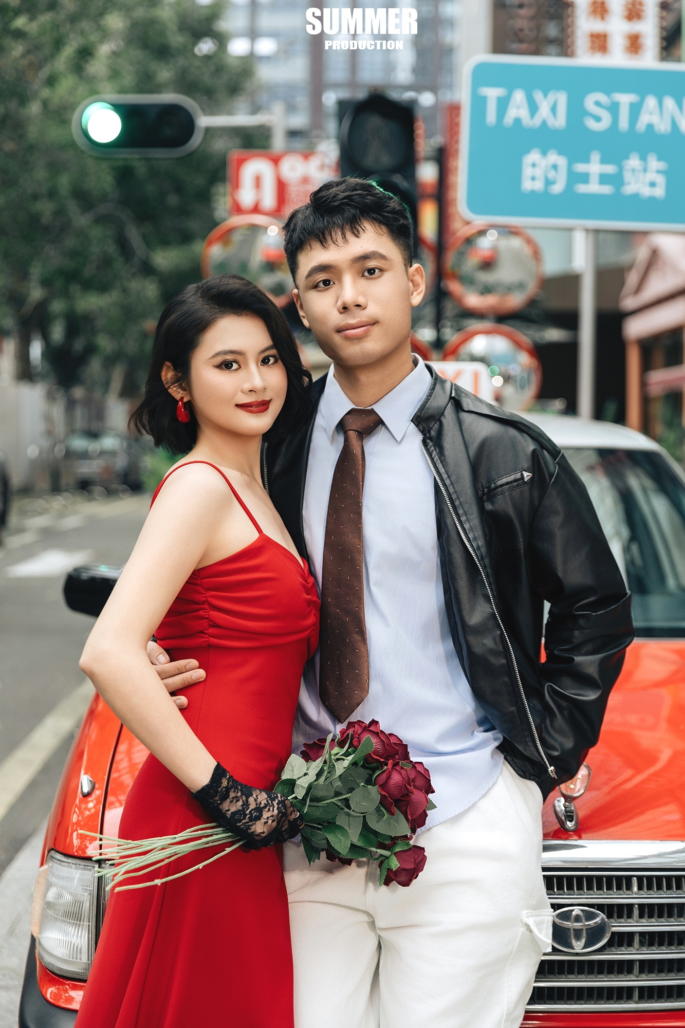 最近客户给的评价都好高这对澳门客户说我很用心，拍出了他们心目中想要的港风，化妆师