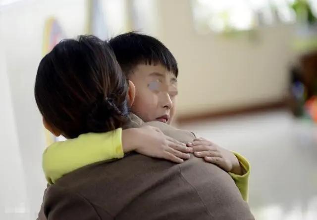 为何被忽视的孩子更孝顺？过度宠爱反致不孝，原因现实且引人深思

孩子孝不孝顺，真