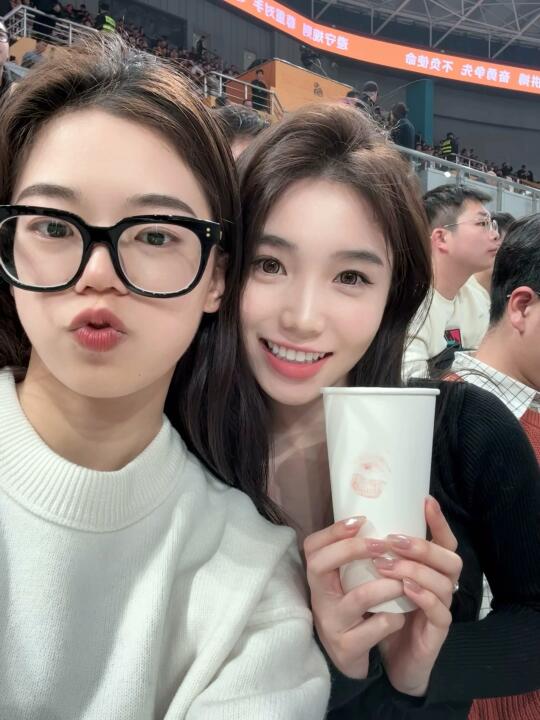 又来看球啦