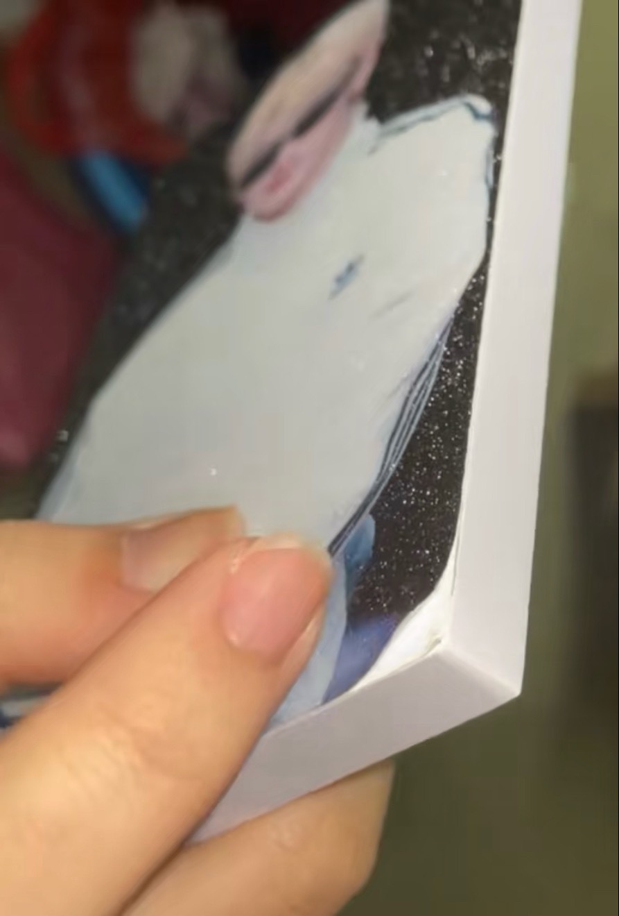 争议过后的崔秀彬大吧现在怎么样了？脱线的毛绒卡套，翘边的木制相框，让人失望的洞洞