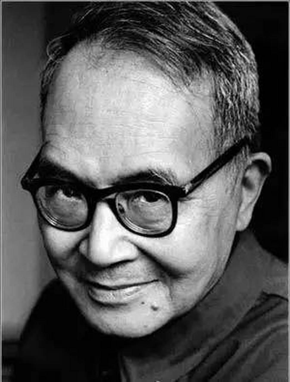 1972年，钱钟书的女儿被邻居骂了一句"臭寡妇"，随后又扇了一巴掌。突然，杨绛冲