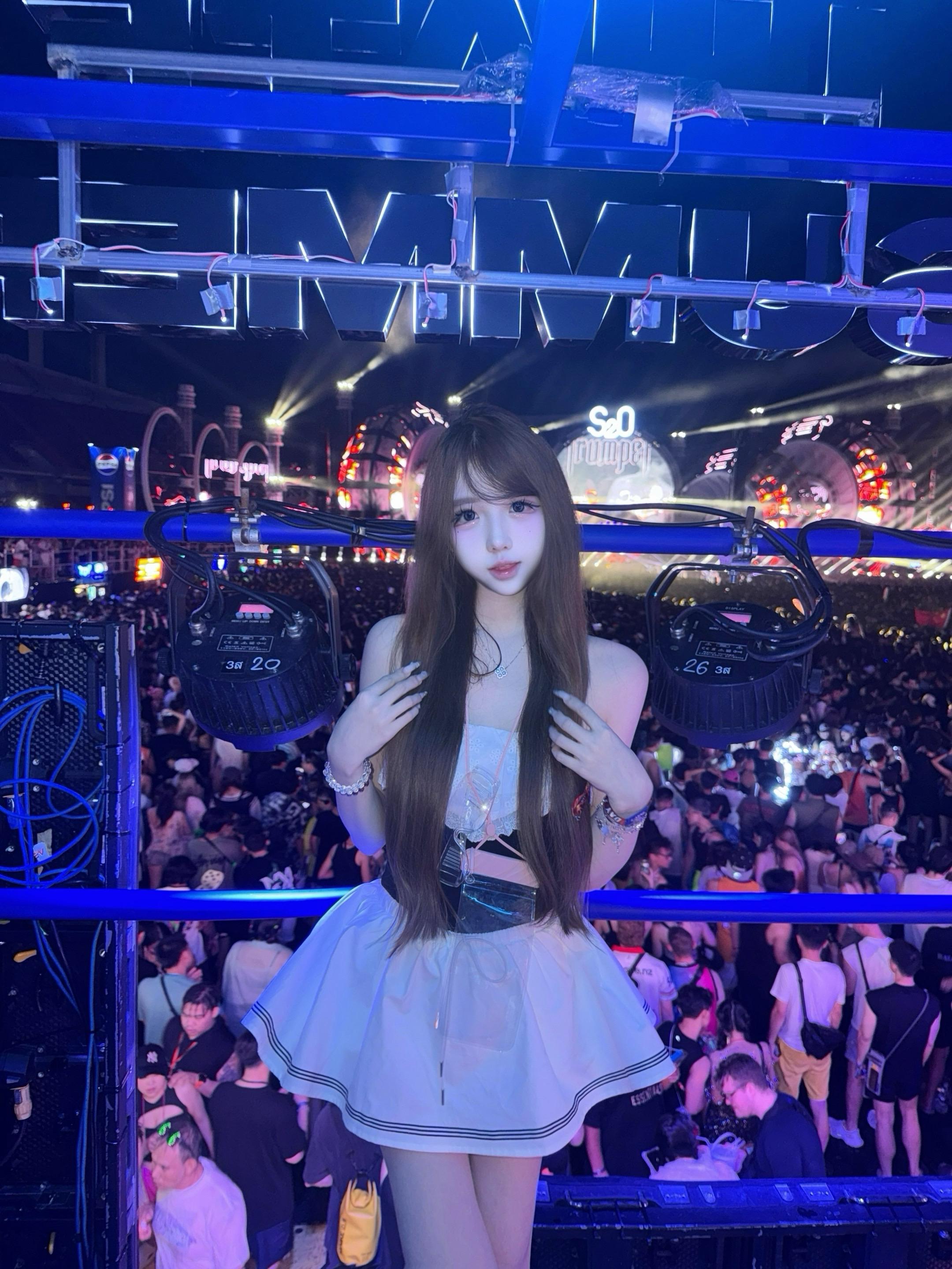 不要嫌我烦好吗我每天都熬夜活不长的