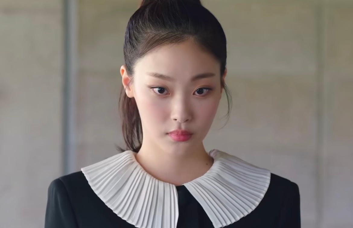 比天堂还美丽，真的太会选演员了！她简直是猫猫本体 ​​​