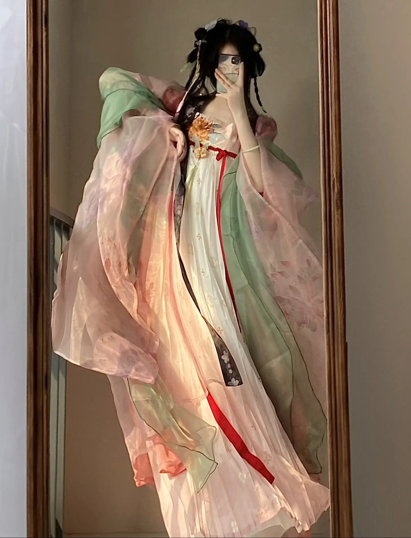 “花开时节动京城…”