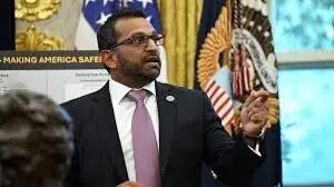 美联邦调查局局长卡什·帕特尔最近又解雇了更多高级官员，迫使与针对特朗普的两项刑事