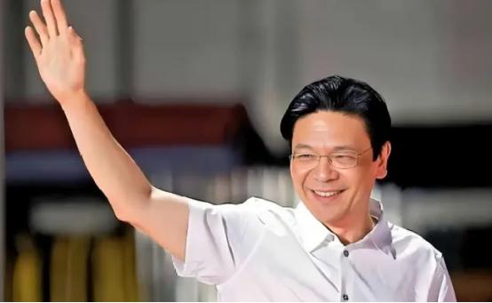 新加坡总理黄循财在瑞士达沃斯论坛突然莫名其妙地来了一句，出口芯片到“任何中国”都