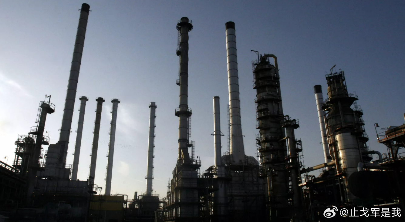 中东全面战争一触即发美国对伊朗动武，剑指中国的可能性很大近年来，由于西方国家对伊