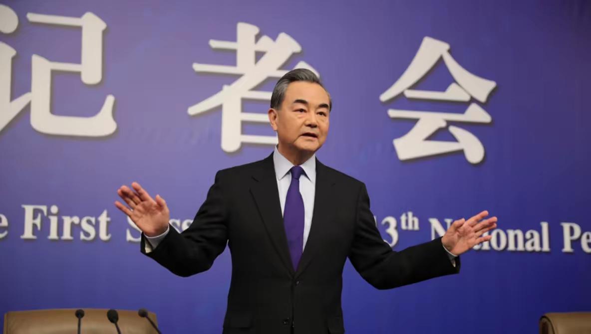 王毅外长发出统一最强音，向全世界通报两件事，中国再也不避讳了！
​​解放军“正义