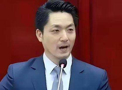 台北市长蒋万安曾宣称，如果大陆继续在台海进行军机绕台和军演的话，我就要停掉双城论