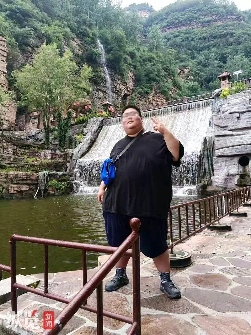 河北邯郸一名 28 岁小伙，大家都叫他邯胖虎（化名），如今终于迎来人生转机。曾经