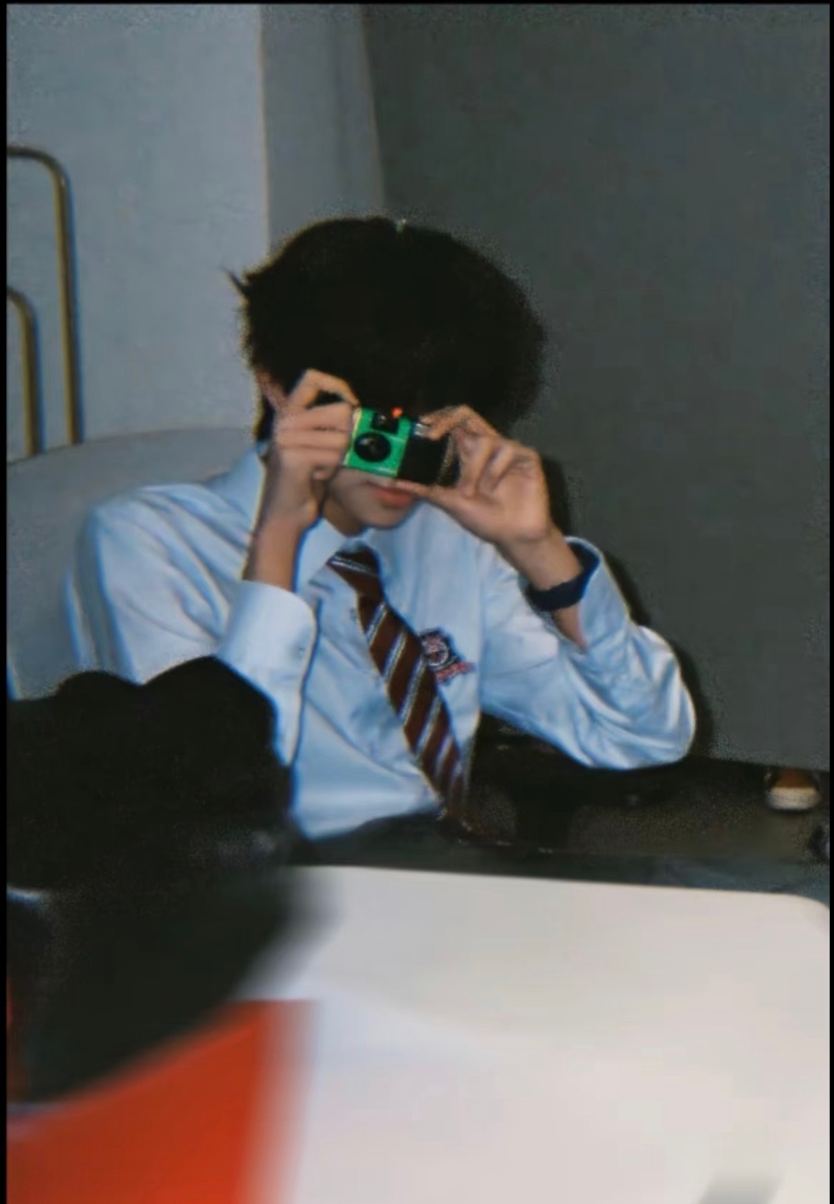王橹杰接住了董洁的情绪戏我们的少年时代2 王橹杰和董洁这场戏确实好，病房里刚醒来