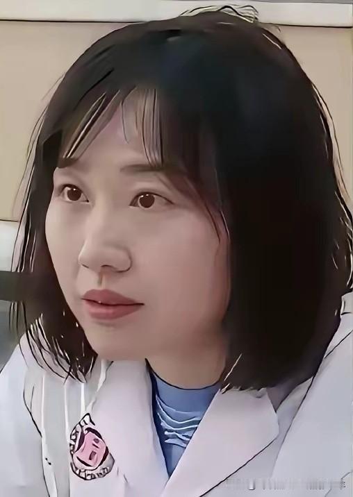 四十五岁的曾琦医生，中南大学博士毕业，曾任硕士生导师。

业务上，曾琦精益求精，
