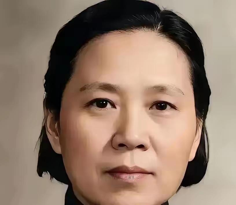 17岁女兵杨庆兰，在会昌战场背出重伤陈赓。数十年后，开国大将登门，她仍只是院里的