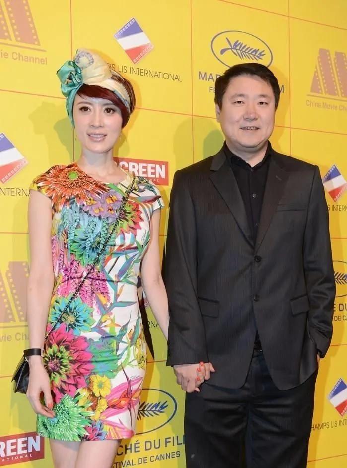 博纳和于冬都要靠蛟龙行动殊死一搏了。能再回到一哥地位还是沉沦下去就靠今年春节档了