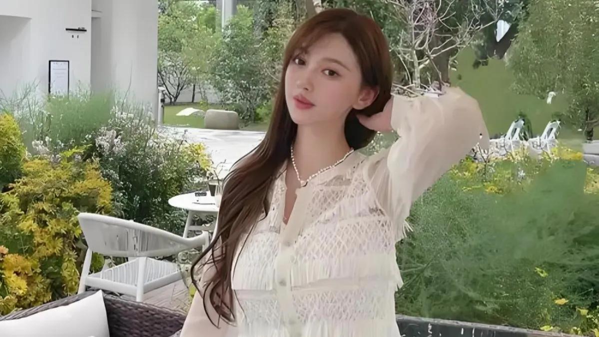 叶珂的“曝光”迷雾：谁在操控她的私生活？

叶珂，一个名字背后似乎隐藏着无数秘密