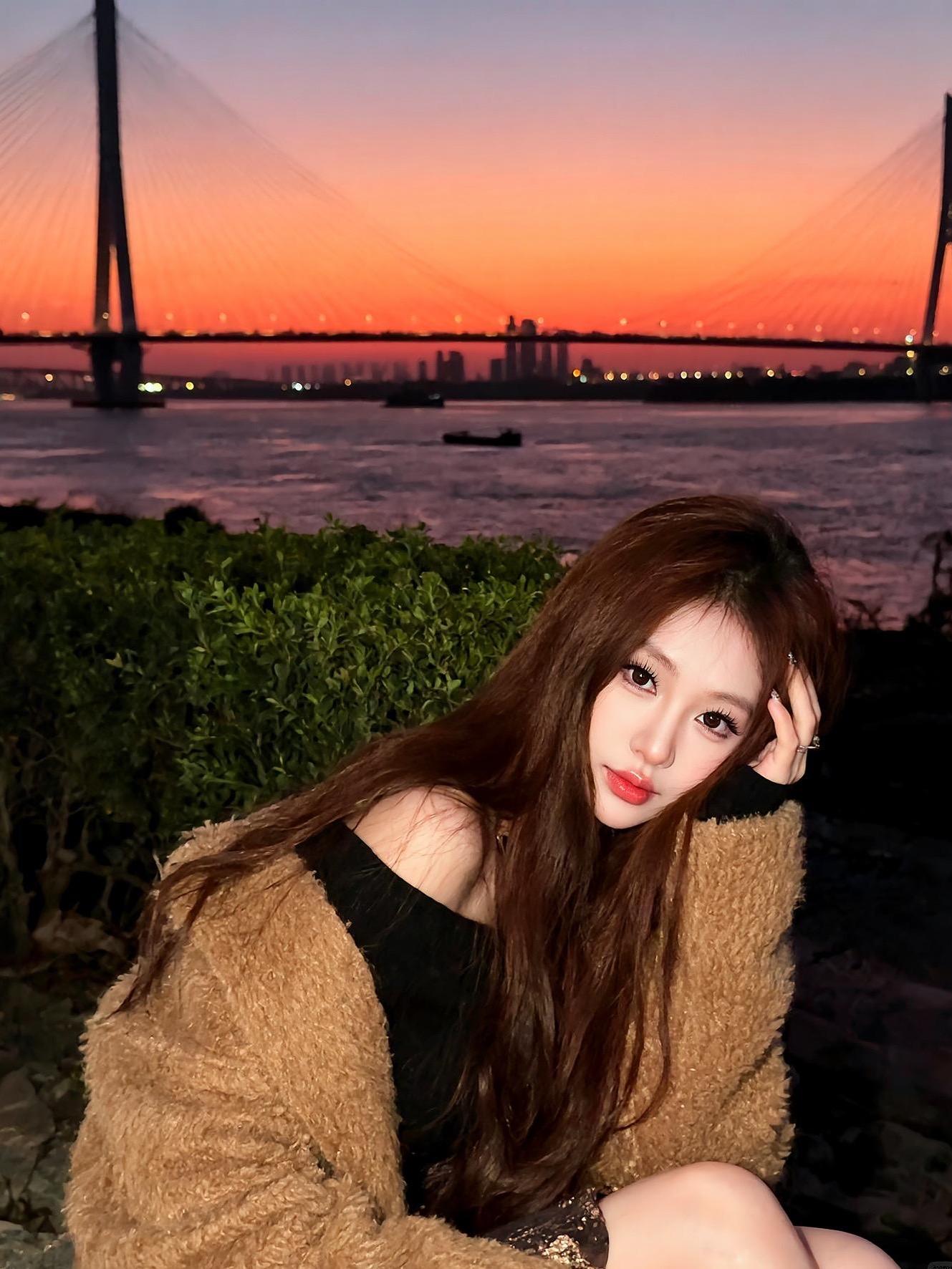 风吹花落泪如雨