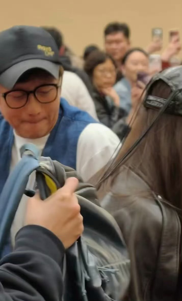 Angelababy邓超去看陈赫话剧 谁的跑男DNA动了！邓超和Angelaba