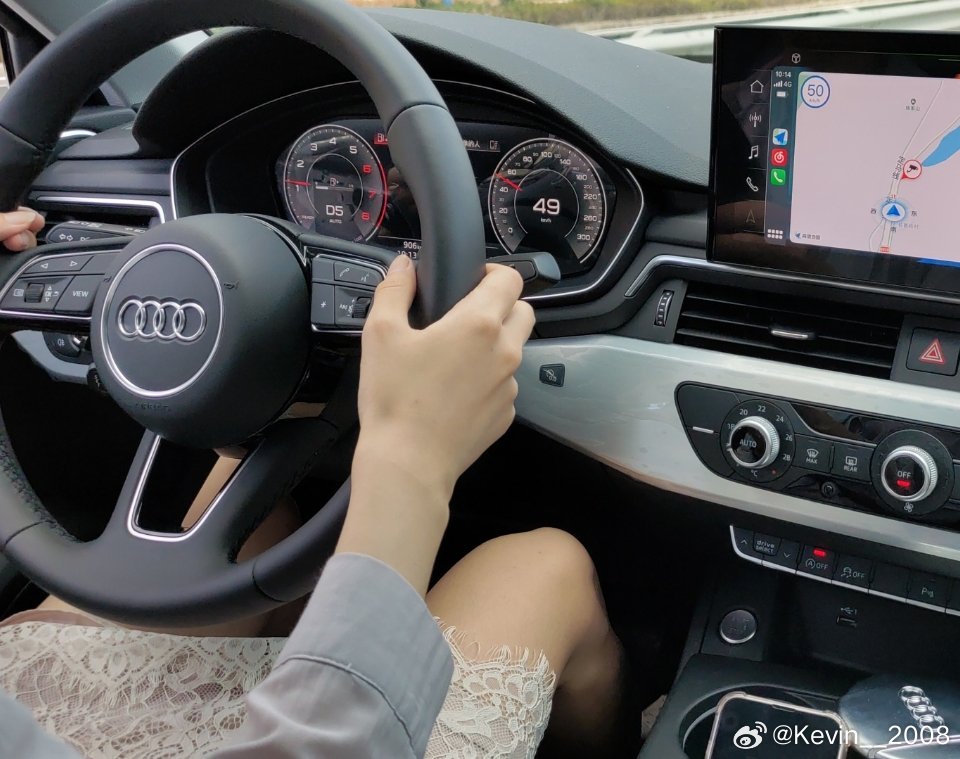 虽然油价涨了，但是我仍然会选择油车，5 年内不考虑电车，跑一趟高速。你什么都明白