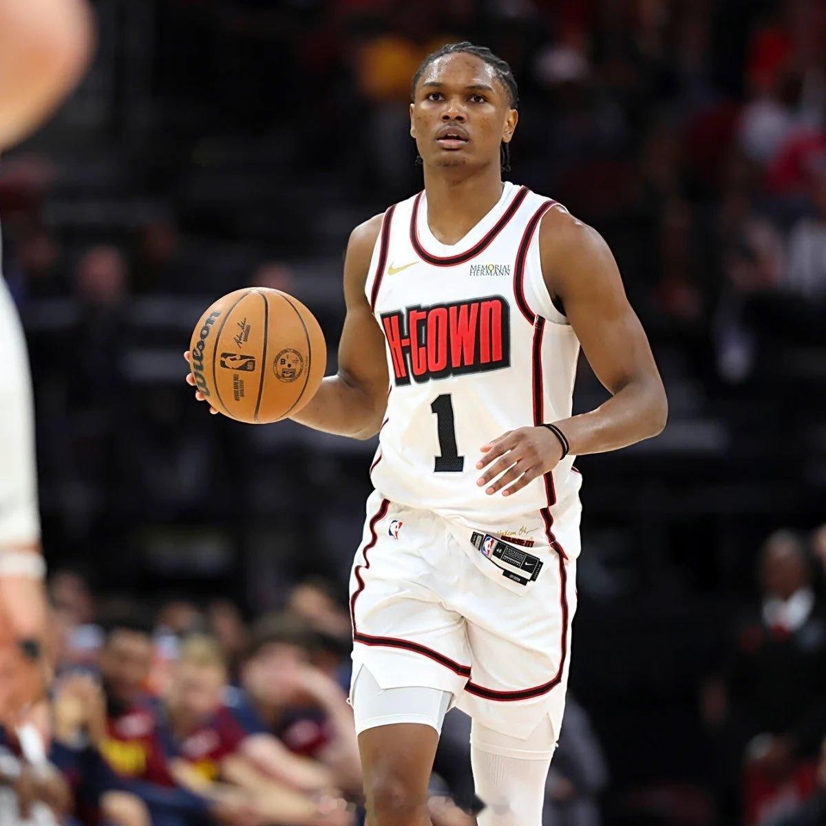 根据 Kalshi 的预测，阿门本赛季入选NBA全明星的概率为16%。我认为不太