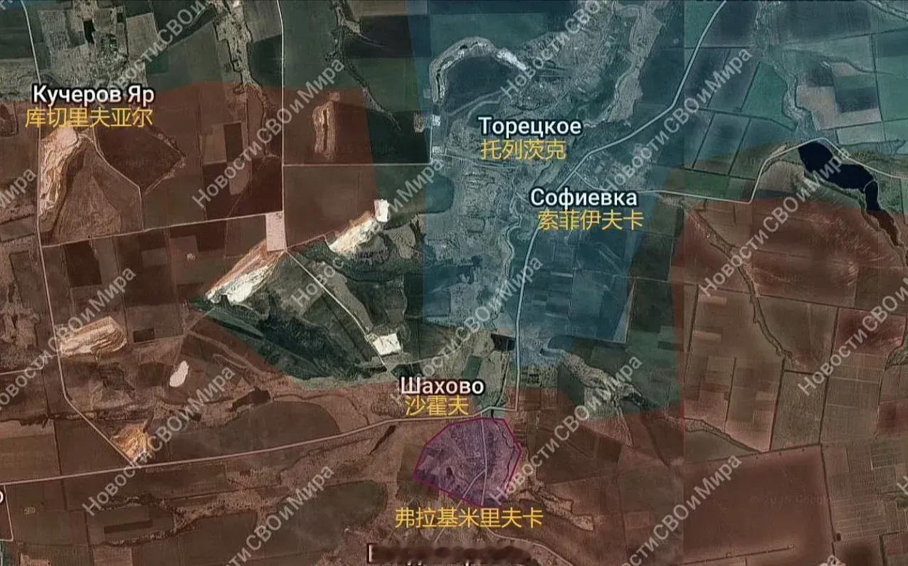 俄军中部集群在红军城以北的突出部作战中，重新占领弗拉基米里夫卡，并且在沙霍沃（沙