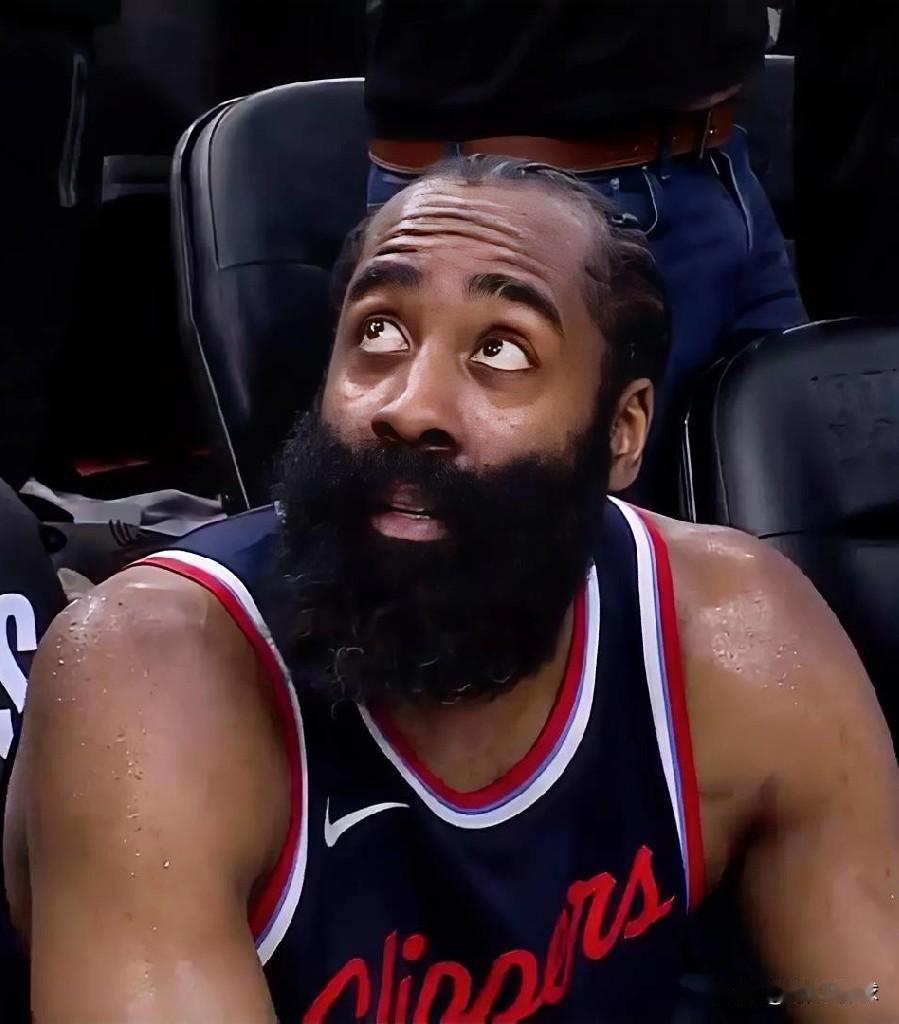 开始发力了！！随着一波5连胜！！！
快船以18胜23负排名西部第十，正式踏进附加