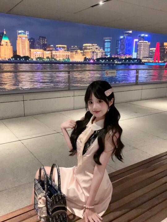 🌃来上海一定要拍这个景！