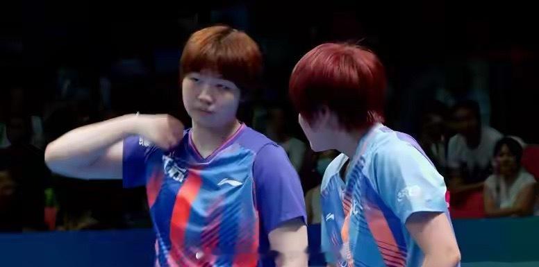 全锦赛：蒯曼/覃予萱3-0横扫黑马，夺女双冠军，三项冠军出炉2026年全国乒乓球