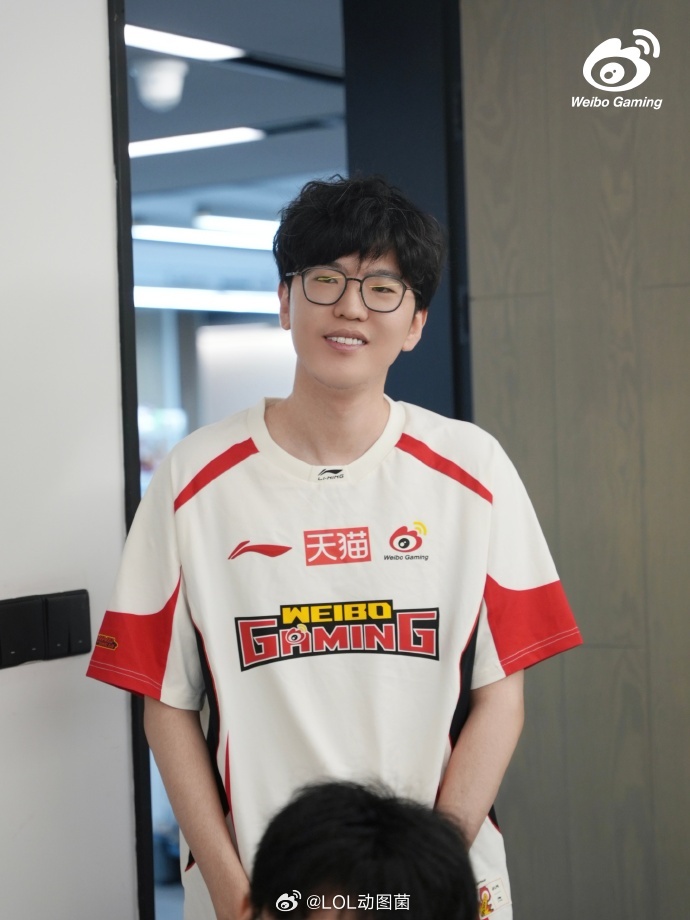 英雄联盟 jiejie是不是最被高估的选手？不可否认jiejie在S11世界赛打