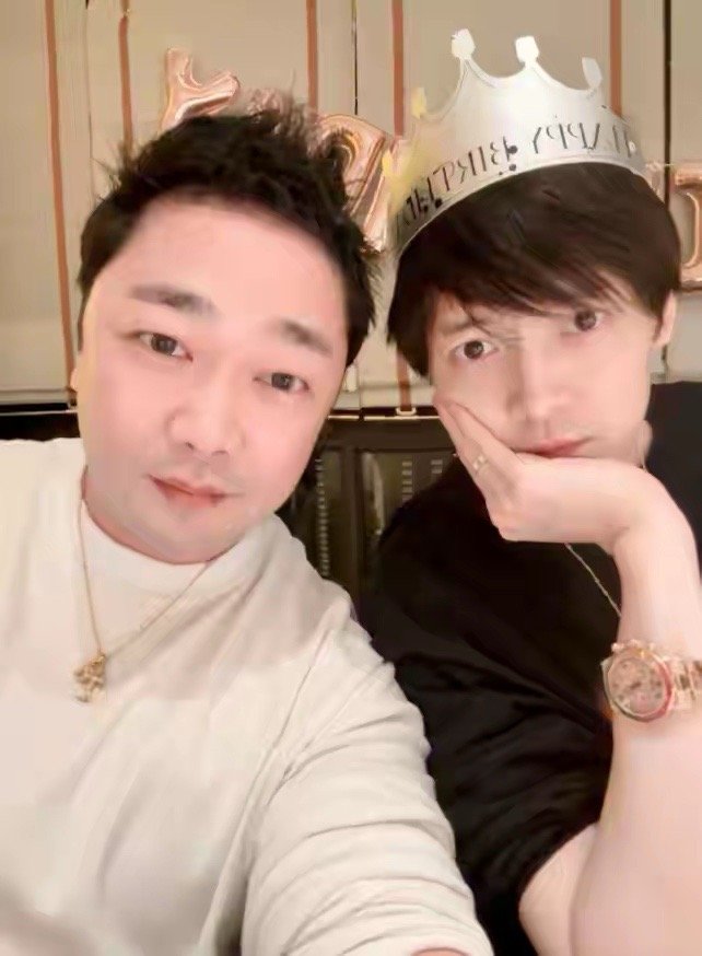 颖儿为老公举办生日派对！38岁付辛博脸好小，大合影P上了刘端端 