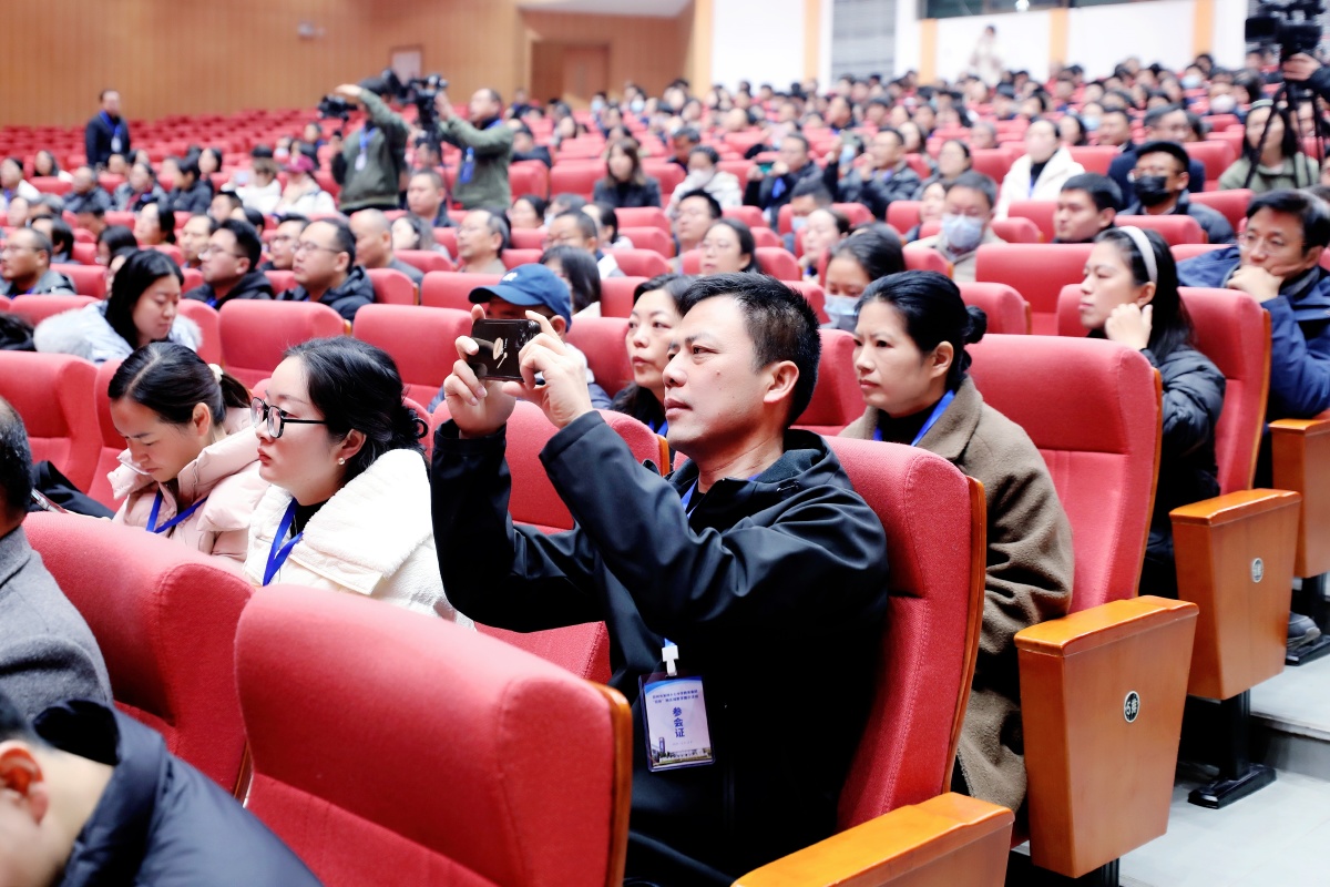 跨区域共探教育新路径，郑州47中启幕“双新”教学展示盛会