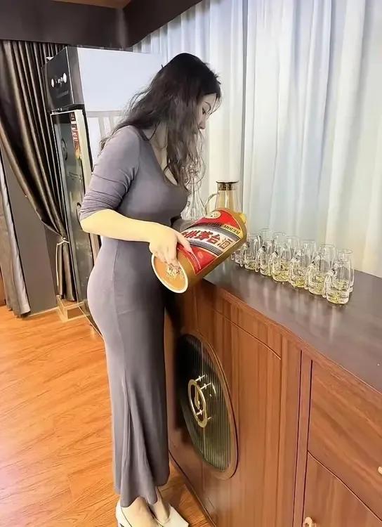 这是什么家庭条件啊？敢这么奢侈地喝，真豪横！