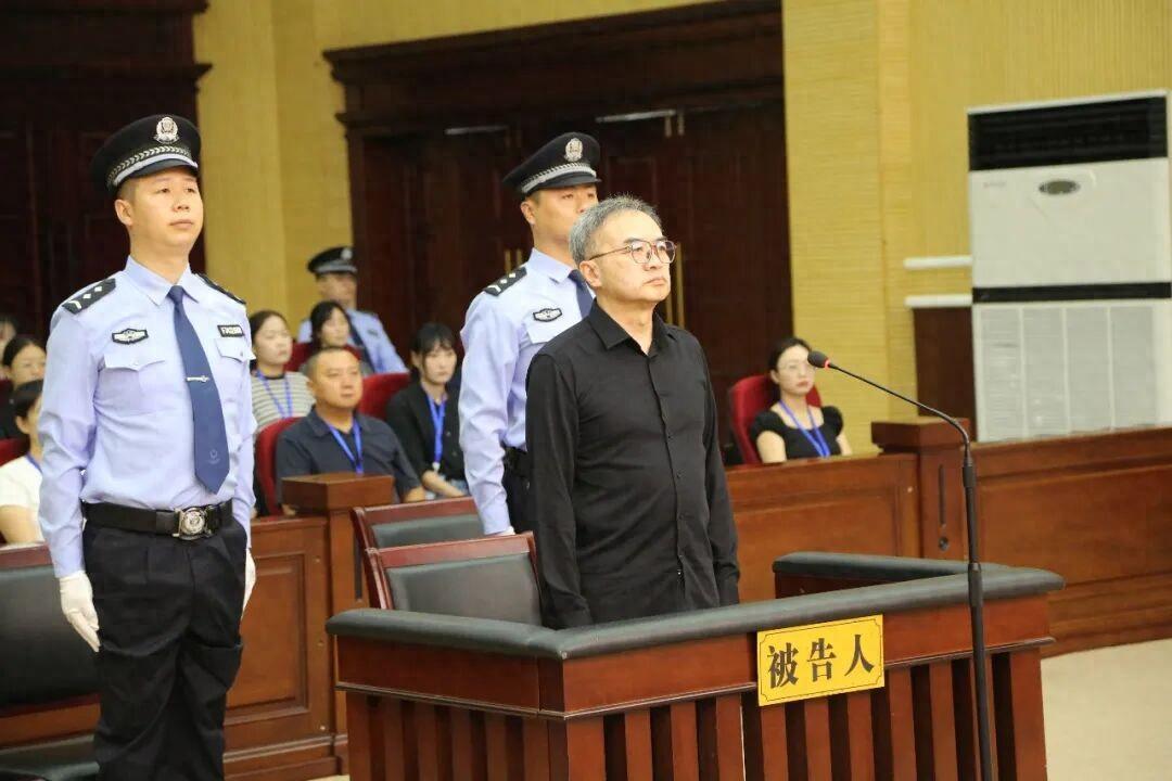 龙翔贪2.61亿被判死缓，又一副部级干部受到了应有的惩罚，这是值得令人拍手称快的