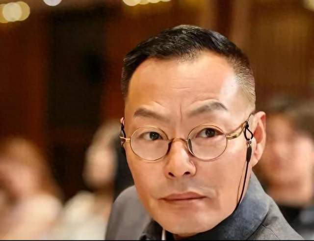 王新昉意外离世，半生辗转拍戏，最大遗憾是和儿子聚少离多