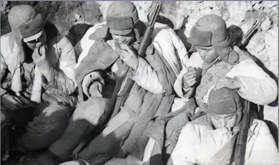 1952年，美军在深山抓到一个衣不蔽体的野人，审讯后大惊：他是志愿军一个师的政委