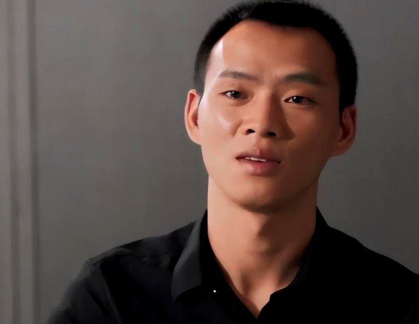 2000年，云南一个9岁男童在与同伴嬉戏时起了争执，随后双方家长爆发激烈冲突。男