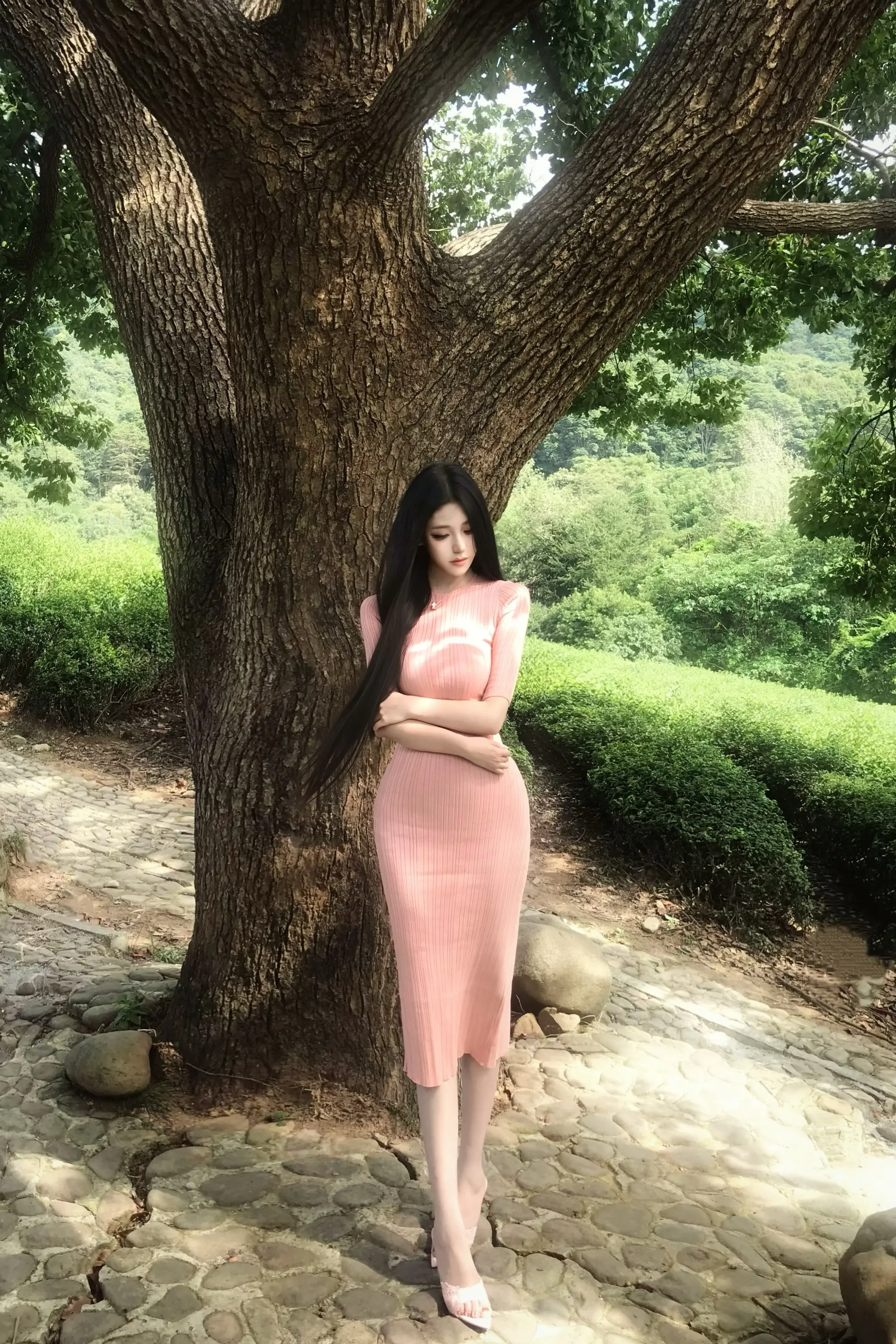 请不要仓促的爱上我 然后厌倦我的脾气 我的眼泪 最后毫不犹豫的离开我