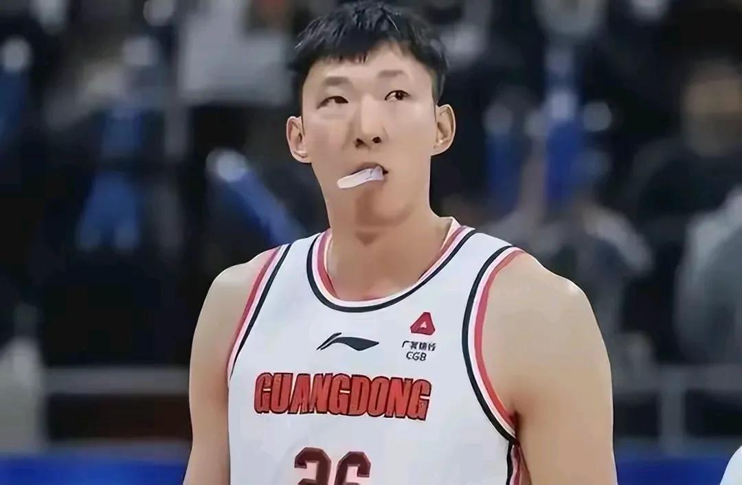 重走老路？周琦与广东续约谈崩原因找到！朱总手握两底牌不惧挑战，周琦的身体其实是个