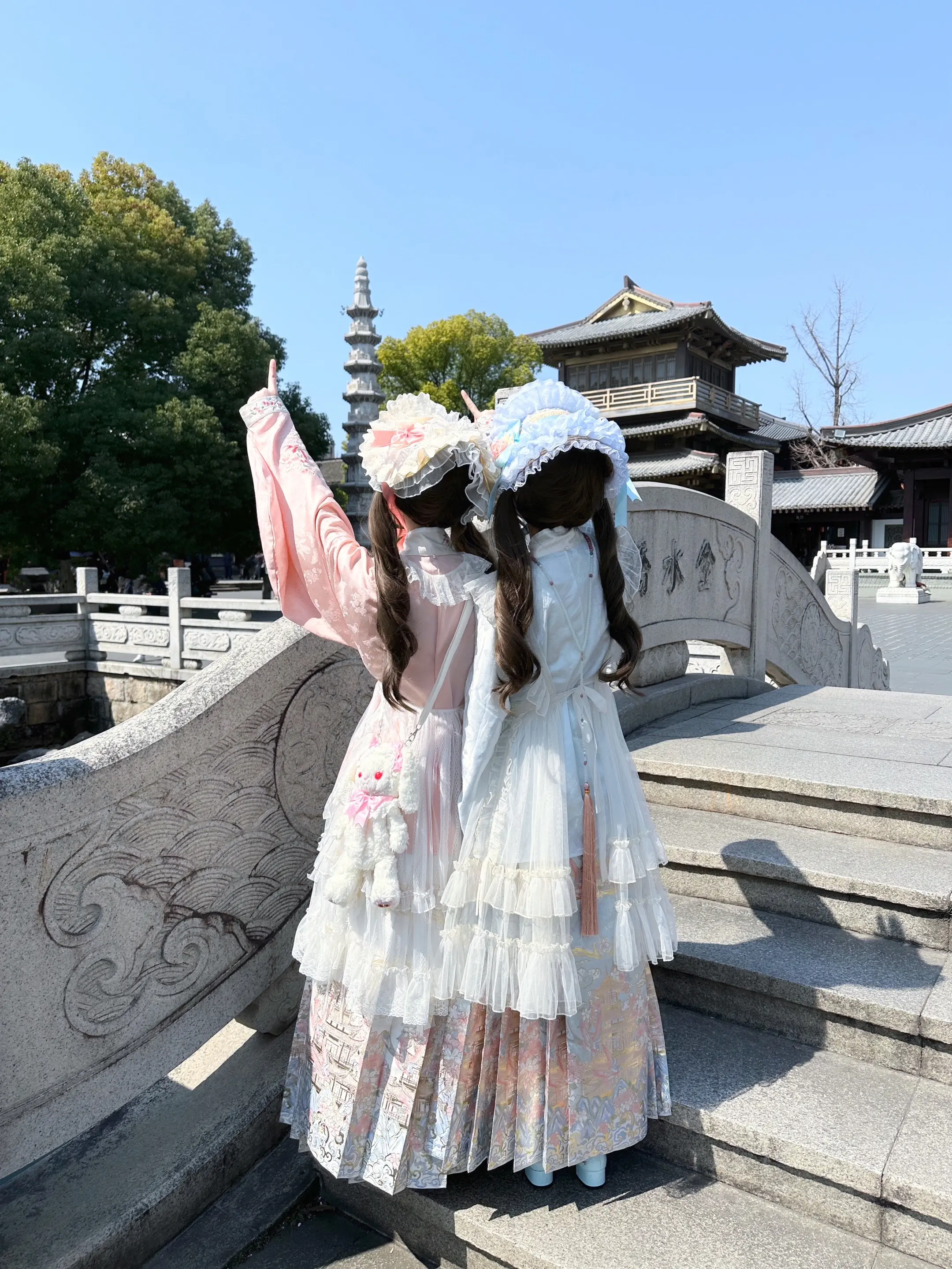 明朝明朝待明朝 只愿卿卿意逍遥