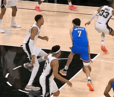 25年国内市场营收前5的车型大概是 Model Y，M9，SU7，M8，A6L 