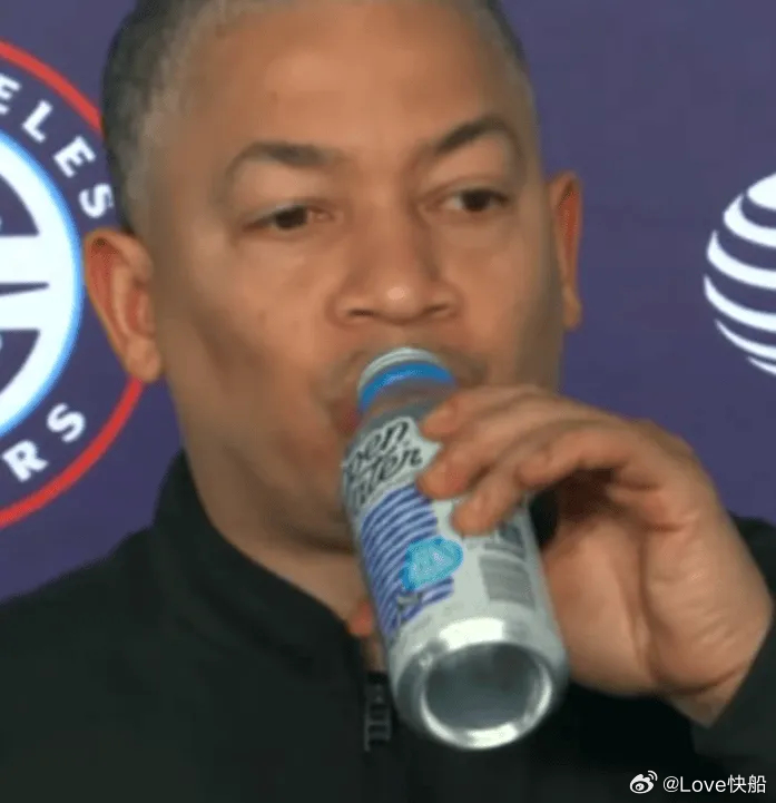 卢：“我的意思是，今天我们虽然拿了137分，但我并不认为我们的进攻打得很好。我觉