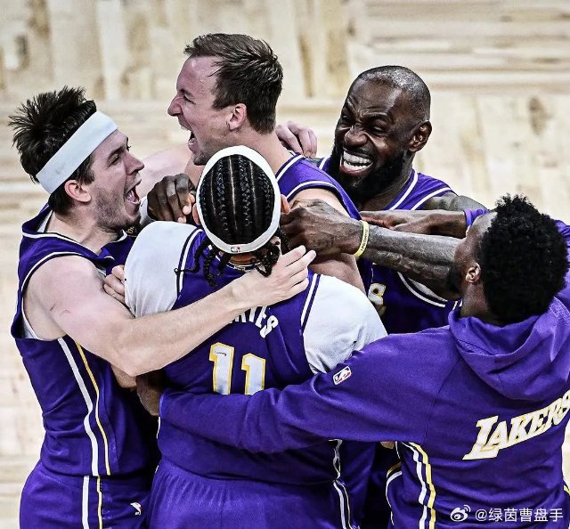 湖人战胜魔术北京时间3月22日，NBA常规赛，湖人客场105-104击败魔术，豪