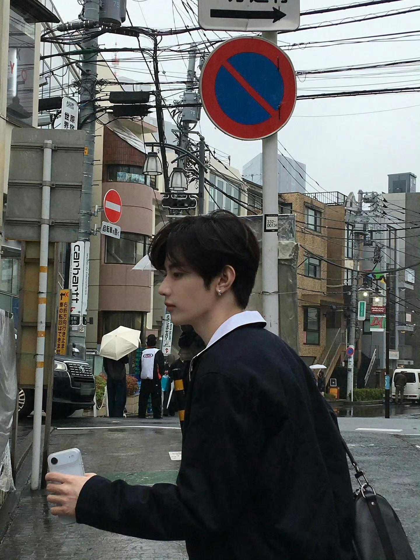 章昊东京随拍📸漫游街头的男友既视感 ​​​