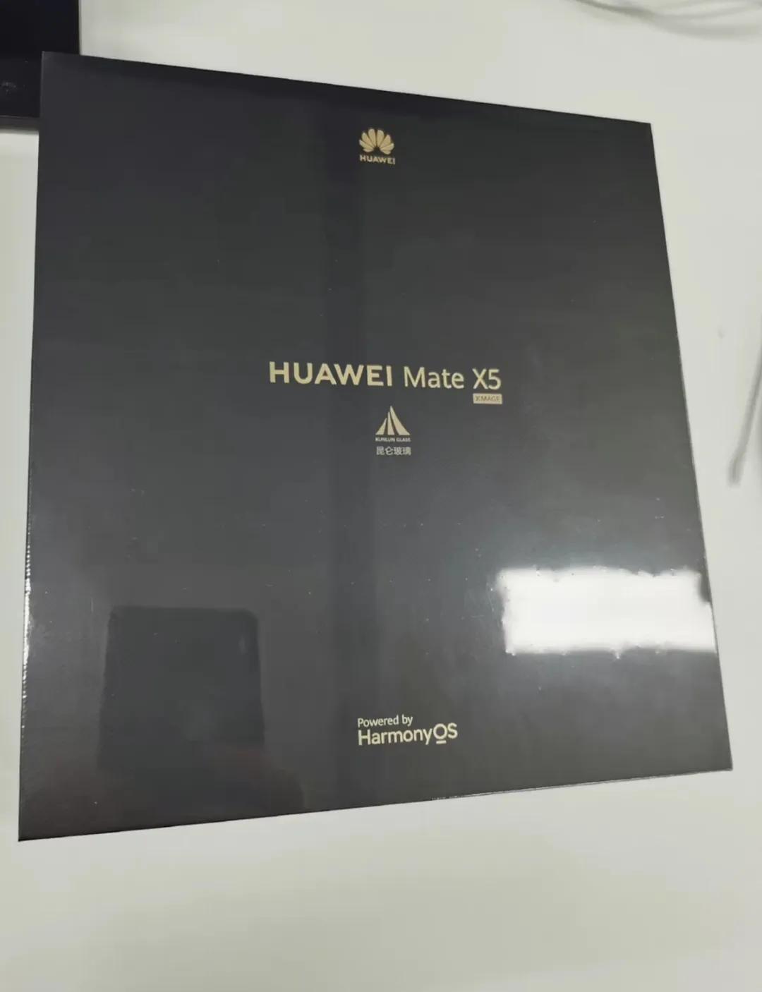 卖这个手机就是爽快，黑色512，直接告诉买家拿货价，并且说明自己要挣300，人家