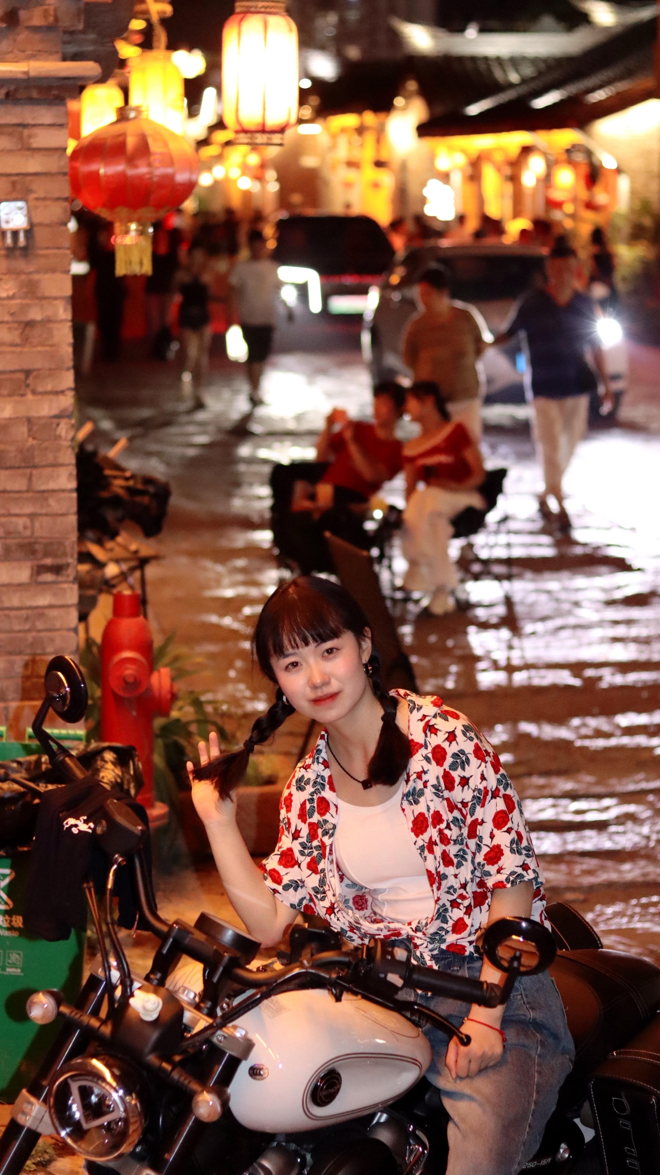 转眼如隔世已是很多年！民谣