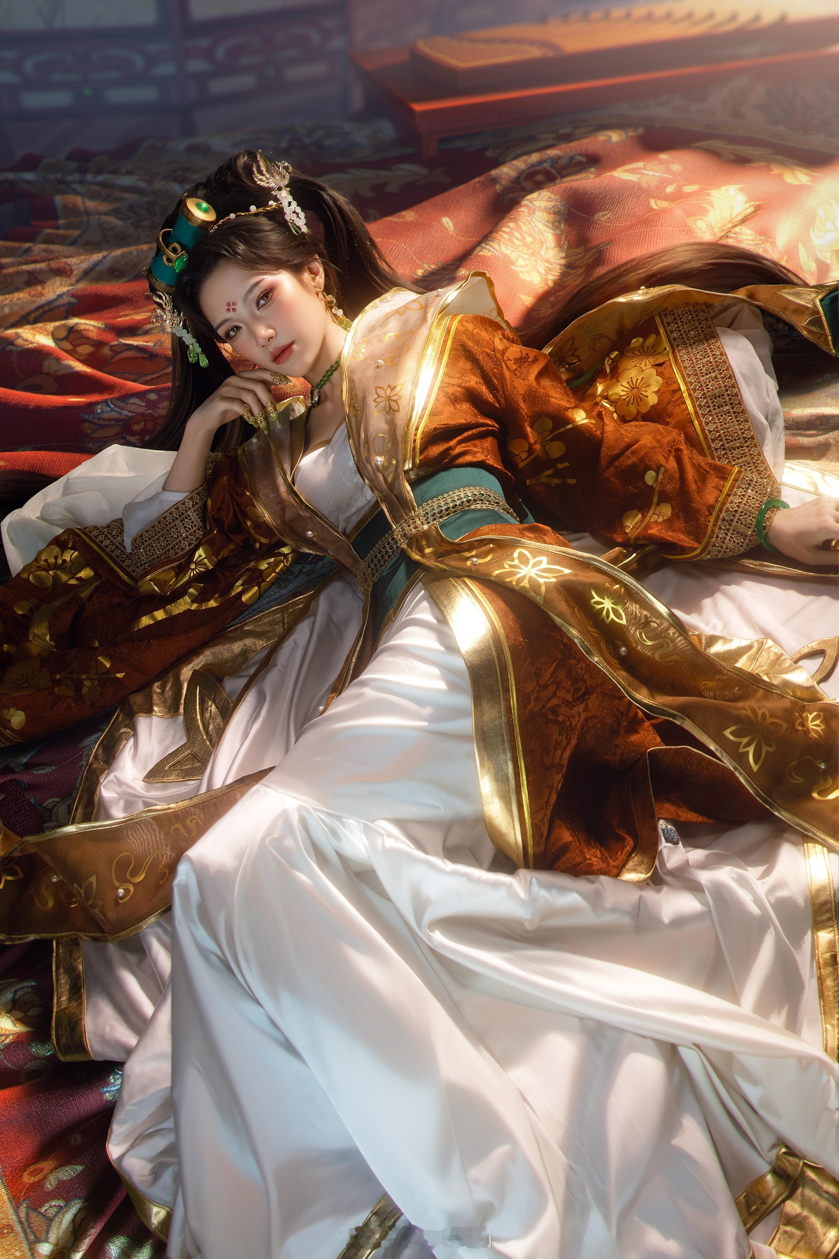 炫金 龙年琴女 娑娜 cosplay古琴余韵，鸣凤栖梧见者生财，富贵泼天[送福]