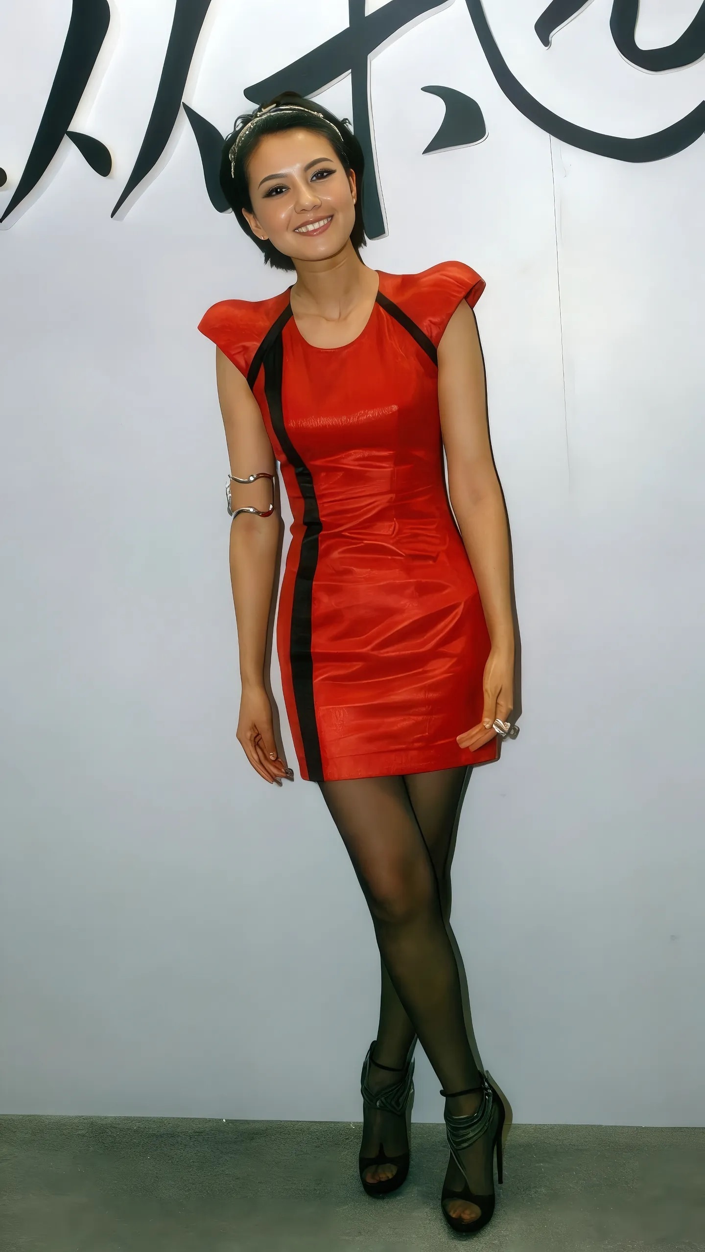 高圆圆    在复制粘贴的时代，你是手写的诗