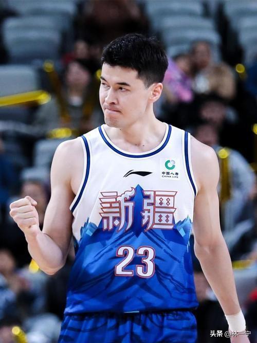 谁敢说阿布杜不是新疆领袖？

新疆队国内球员领袖除了阿不都沙拉木，还有谁配得上？