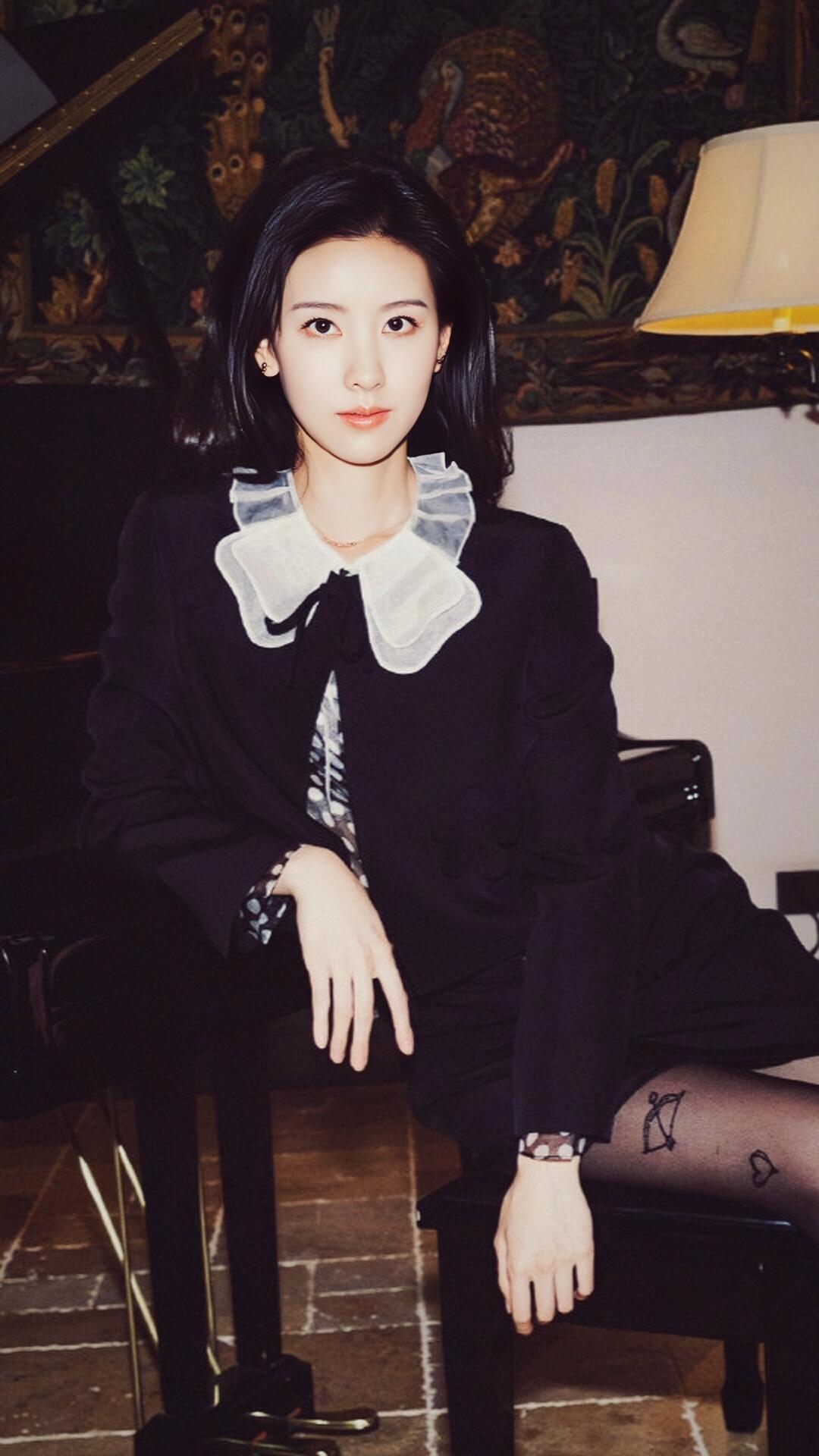 陈都灵🐰陈都灵白幼薇陈都灵身上总有一种独特的高知感陈都灵余九琪