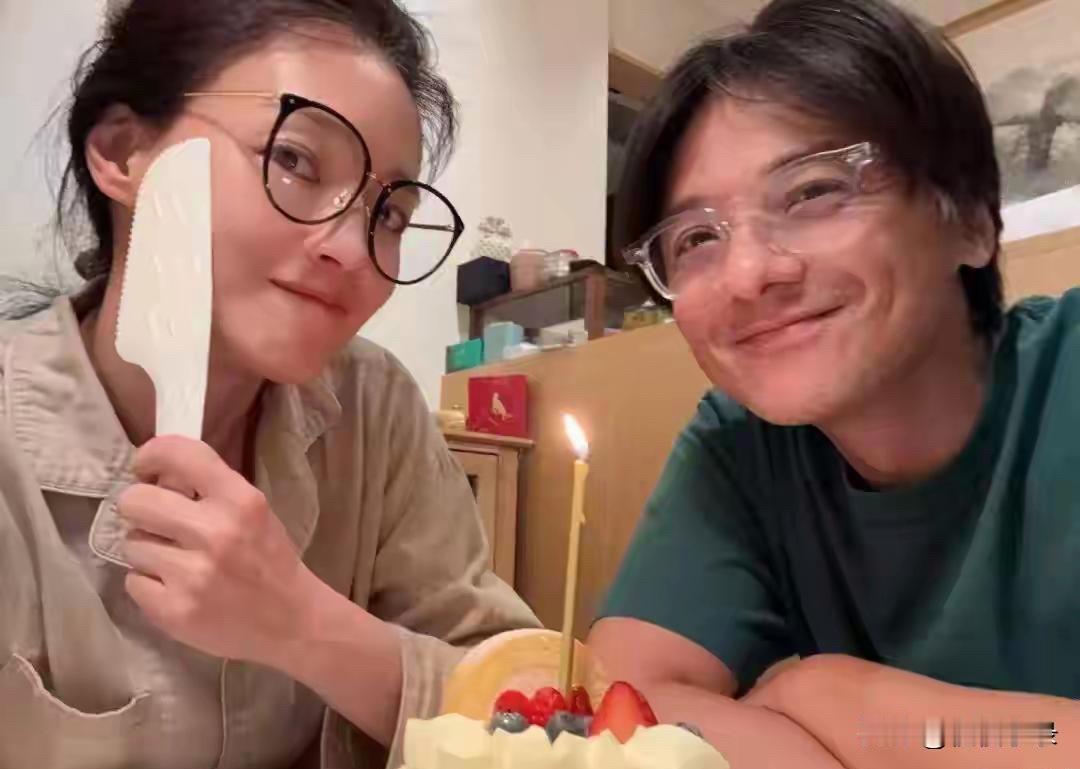 舒淇和冯德伦现在的状态真好，两个人都超级帅，超级漂亮，但是却完全不把颜值这件事儿
