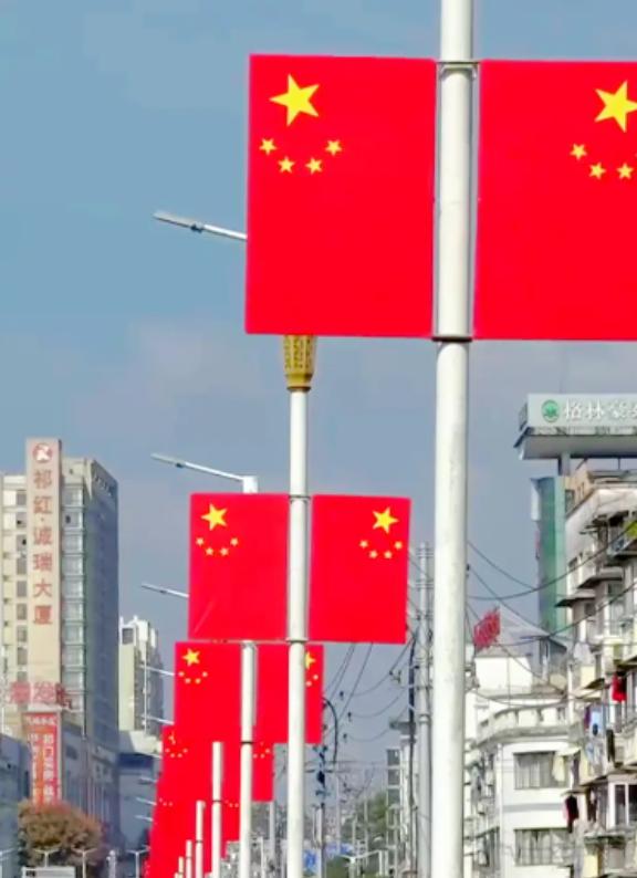 中国应向全世界公告，凡在中国历史上侵犯过中国的国家，如敢再次侵犯中国，中国将对其